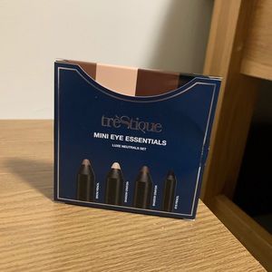 TrèStique Mini Eye Essentials Set